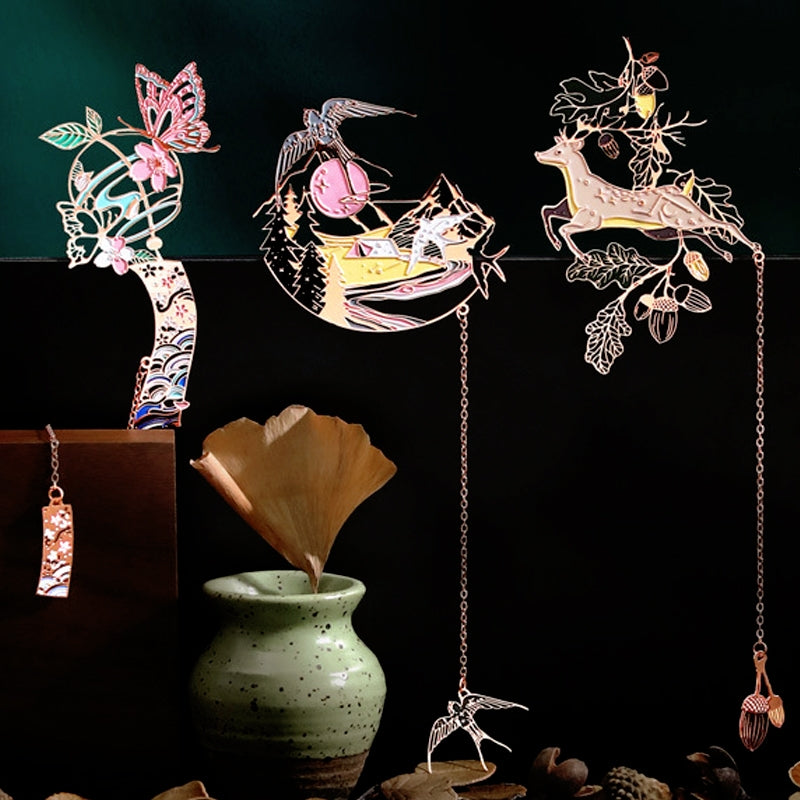 Classical Chinese Style Hollow Metal Bookmark b